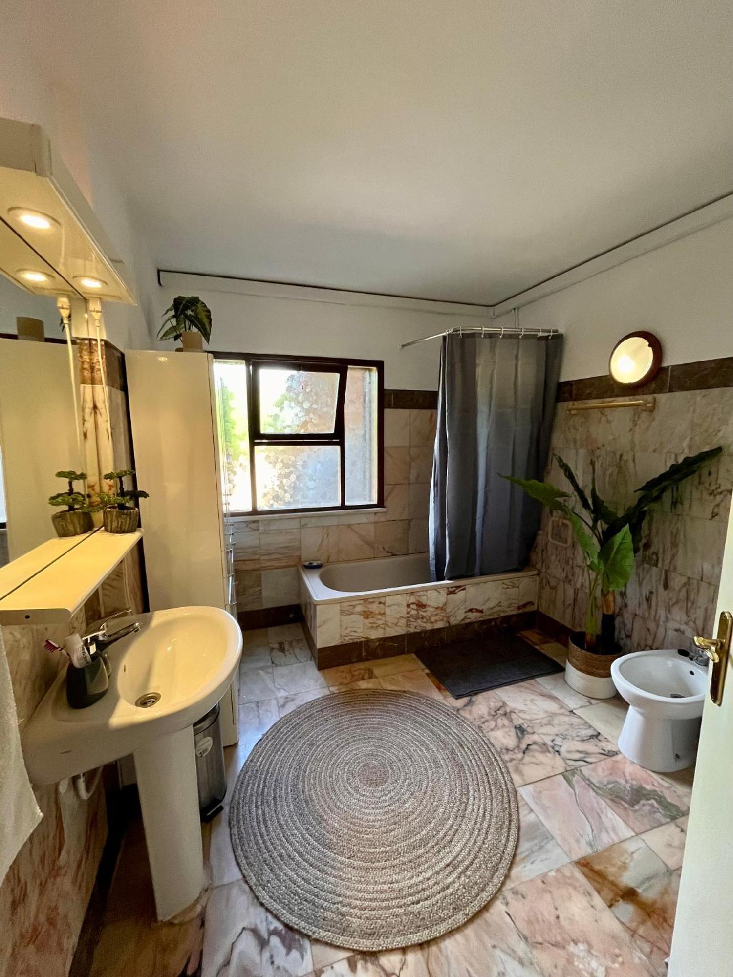 Green Paradise 2room Pool/garden/grill/park * Lagos