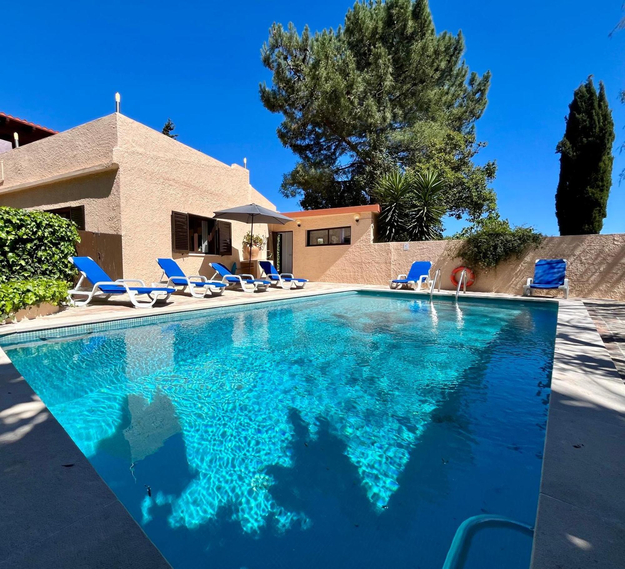 Green Paradise 2room Pool/garden/grill/park Holiday home